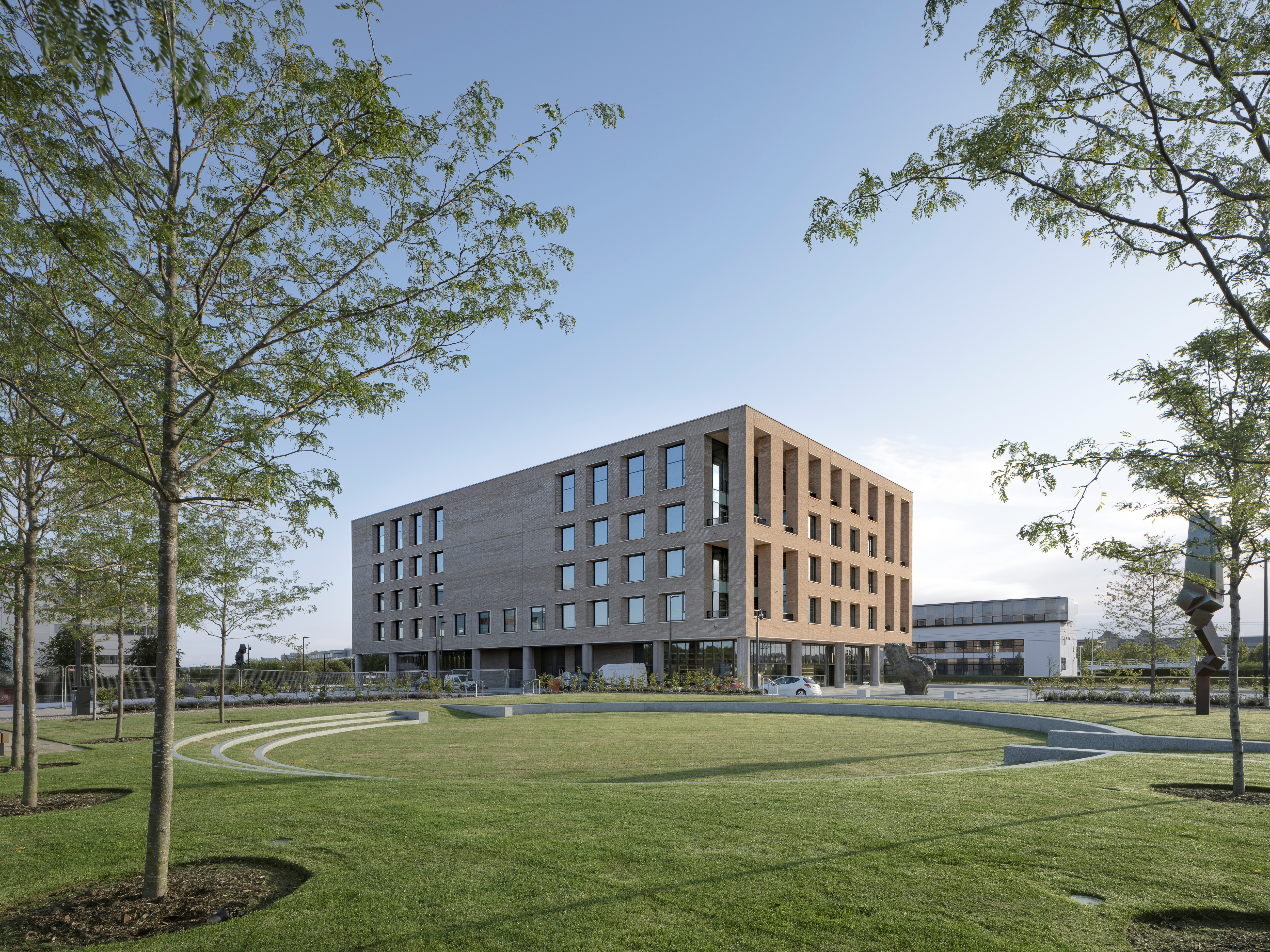 Site Study: 1 New Park Square – Edinburgh Park